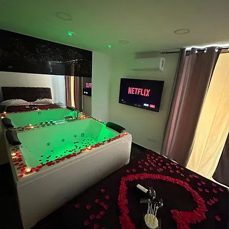 Valentino Luxury Suites-2